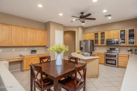 9843 E Nopal Ave, Mesa, AZ 85209