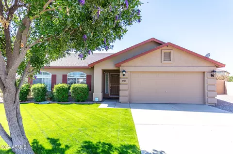 4747 E Whitehall Dr, San Tan Valley, AZ 85140