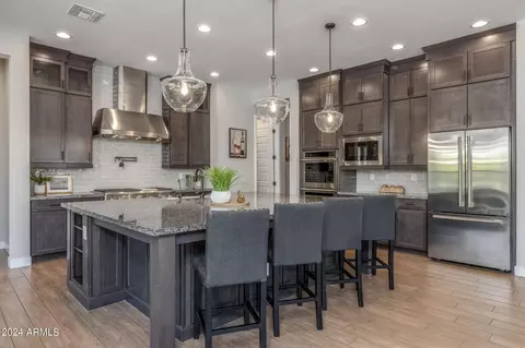 10524 E Tarragon Ave, Mesa, AZ 85212