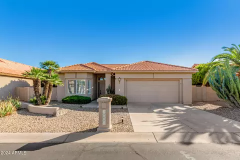 10601 E Nacoma Dr, Sun Lakes, AZ 85248
