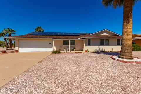 10452 W Snead Dr, Sun City, AZ 85351