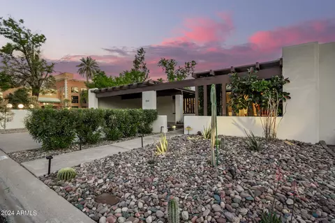 4345 E Fairmount Ave, Phoenix, AZ 85018