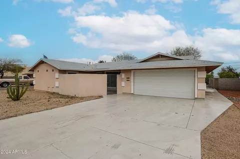12237 N 111th Ave, Sun City, AZ 85351