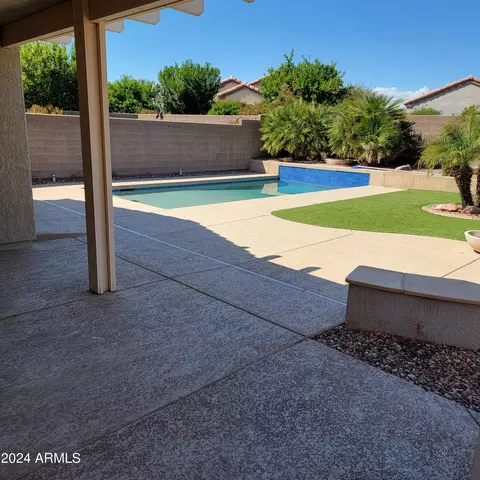 16442 W Crater Ln, Surprise, AZ 85374