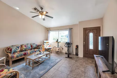 658 W Rosal Ave, Apache Junction, AZ 85120 photo 3