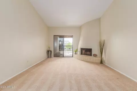 8302 N 21st Dr #L202, Phoenix, AZ 85021 photo 3