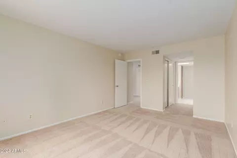 8302 N 21st Dr #L202, Phoenix, AZ 85021 photo 10