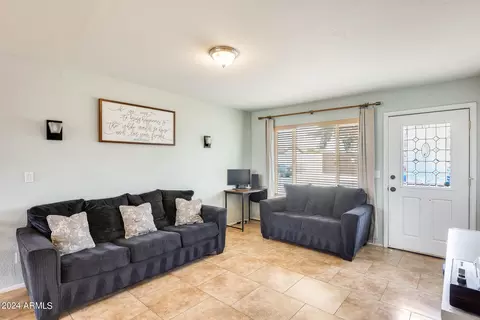 2549 E Libby St, Phoenix, AZ 85032 photo 9