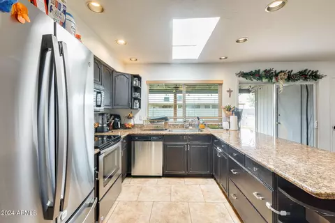 2549 E Libby St, Phoenix, AZ 85032 photo 13