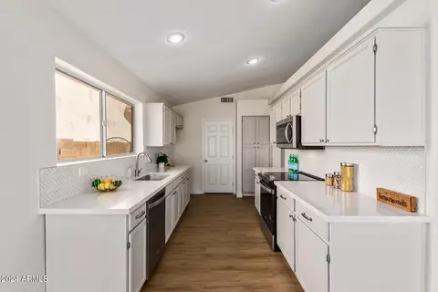 1202 E Grovers Ave, Phoenix, AZ 85022 photo 7