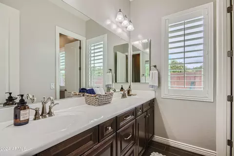 Bath - 3951 Encanto St, Mesa, AZ 85205 photo 6 of 7
