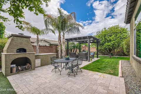 Exterior - 3951 Encanto St, Mesa, AZ 85205 photo 10 of 13