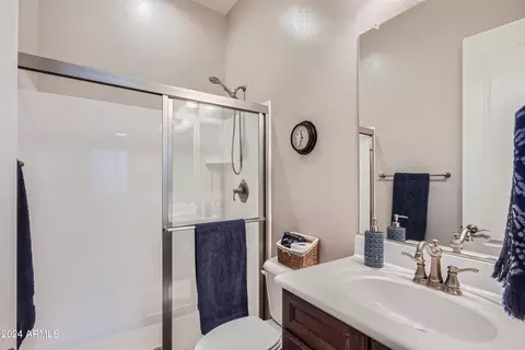 Bath - 3951 Encanto St, Mesa, AZ 85205 photo 5 of 7
