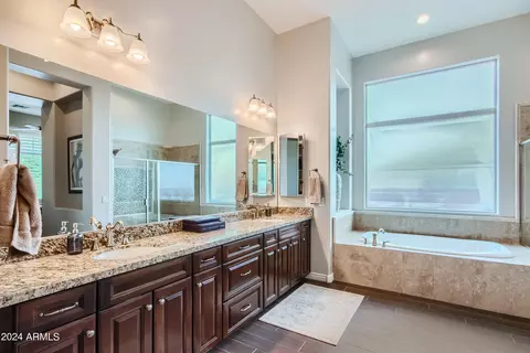 Bath - 3951 Encanto St, Mesa, AZ 85205 photo 2 of 7