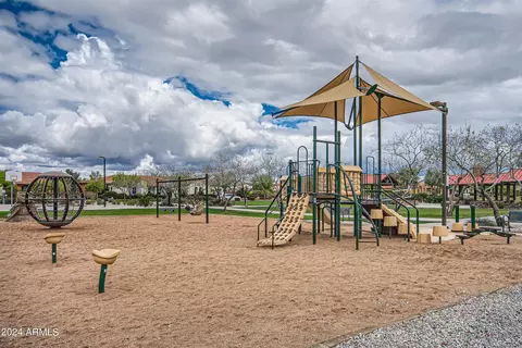 View/Area - 3951 Encanto St, Mesa, AZ 85205 photo 14 of 15