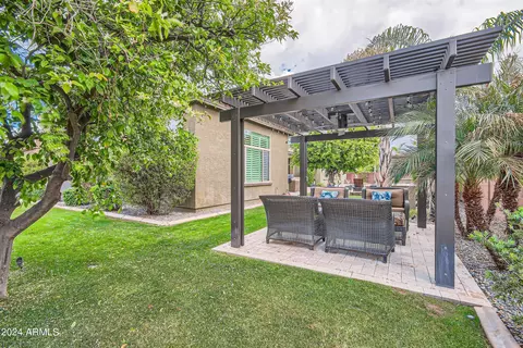 Exterior - 3951 Encanto St, Mesa, AZ 85205 photo 11 of 13