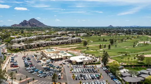 View/Area - 5751 N 25th Pl, Phoenix, AZ 85016 photo 8 of 11