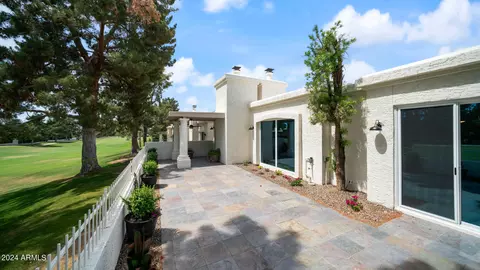 Exterior - 5751 N 25th Pl, Phoenix, AZ 85016 photo 6 of 18