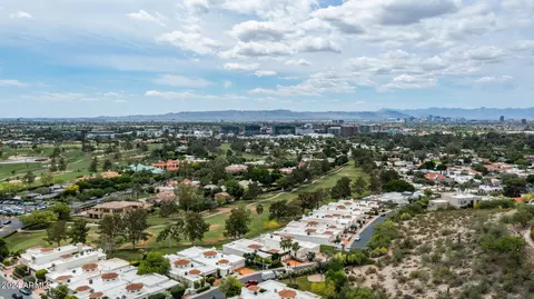 View/Area - 5751 N 25th Pl, Phoenix, AZ 85016 photo 11 of 11