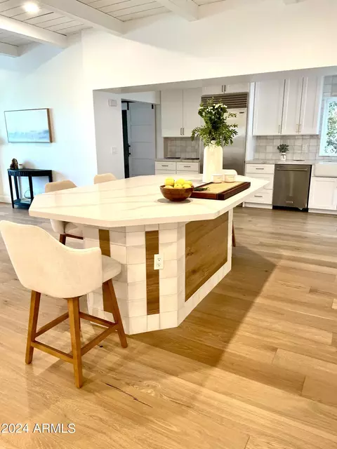 Kitchen - 5751 N 25th Pl, Phoenix, AZ 85016 photo 1 of 8