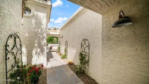 Exterior - 5751 N 25th Pl, Phoenix, AZ 85016 photo 14 of 18