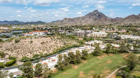 View/Area - 5751 N 25th Pl, Phoenix, AZ 85016 photo 7 of 11