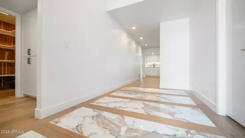 Entry Way - 5751 N 25th Pl, Phoenix, AZ 85016 photo 5 of 5