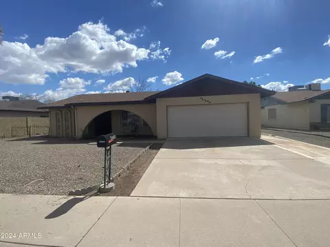 4725 W Cochise Dr, Glendale, AZ 85302