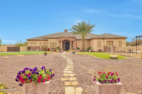 16437 E Queen Creek Rd, Gilbert, AZ 85297