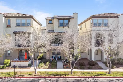 2668 S Harmony Ave, Gilbert, AZ 85295