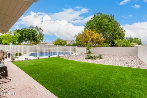 4446 E Graythorn St, Phoenix, AZ 85044 photo 34