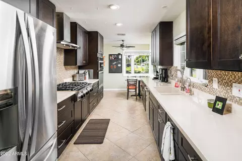 3801 E Highland Ave, Phoenix, AZ 85018 photo 6