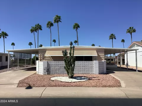 2234 N Nicklaus Dr, Mesa, AZ 85215