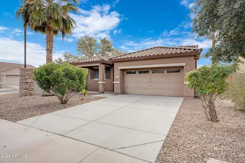 Exterior - 1365 E Frances Ln, Gilbert, AZ 85295 photo 3 of 8