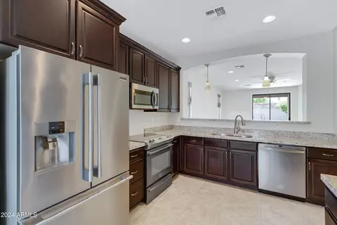 Kitchen - 1365 E Frances Ln, Gilbert, AZ 85295 photo 3 of 4
