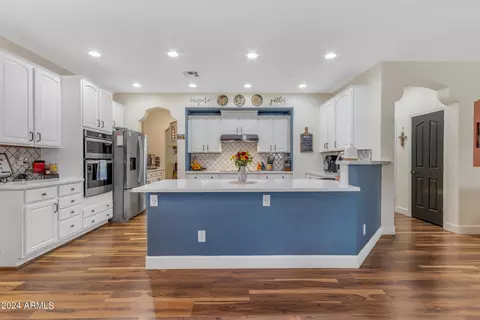 Kitchen - 2712 E Virginia St, Gilbert, AZ 85296 photo 2 of 5