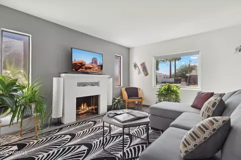 1256 E Windsor Ave, Phoenix, AZ 85006