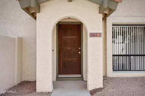 8453 S 48th St #1, Phoenix, AZ 85044