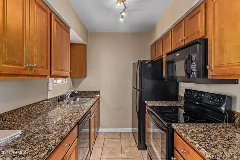 5877 N Granite Reef Rd #1120, Scottsdale, AZ 85250