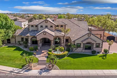 7041 E Ingram St, Mesa, AZ 85207