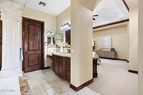 Bath - 7041 E Ingram St, Mesa, AZ 85207 photo 2 of 11