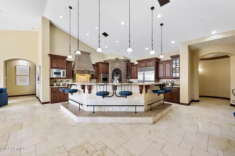 Kitchen - 7041 E Ingram St, Mesa, AZ 85207 photo 2 of 12