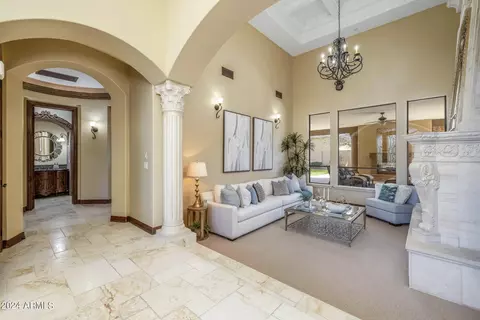Entry Way - 7041 E Ingram St, Mesa, AZ 85207 photo 3 of 7