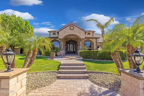 Exterior - 7041 E Ingram St, Mesa, AZ 85207 photo 11 of 29
