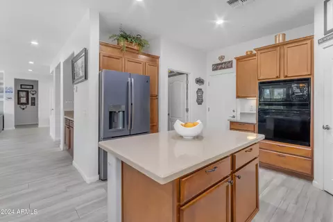 Kitchen - 3405 E Fandango Dr, Gilbert, AZ 85298 photo 3 of 6