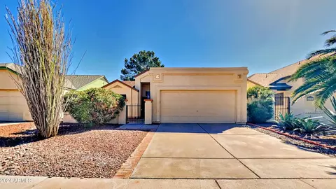 10309 N 65th Dr, Glendale, AZ 85302