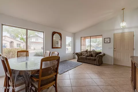 843 E Sheffield Ave, Gilbert, AZ 85296 photo 5