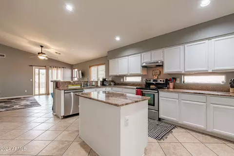 843 E Sheffield Ave, Gilbert, AZ 85296 photo 6