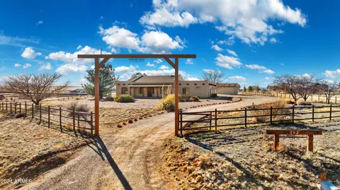 382 Nick Trl, Chino Valley, AZ 86323