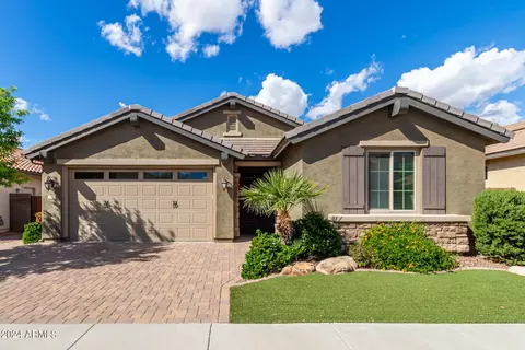 252 E Glacier Dr, Chandler, AZ 85249